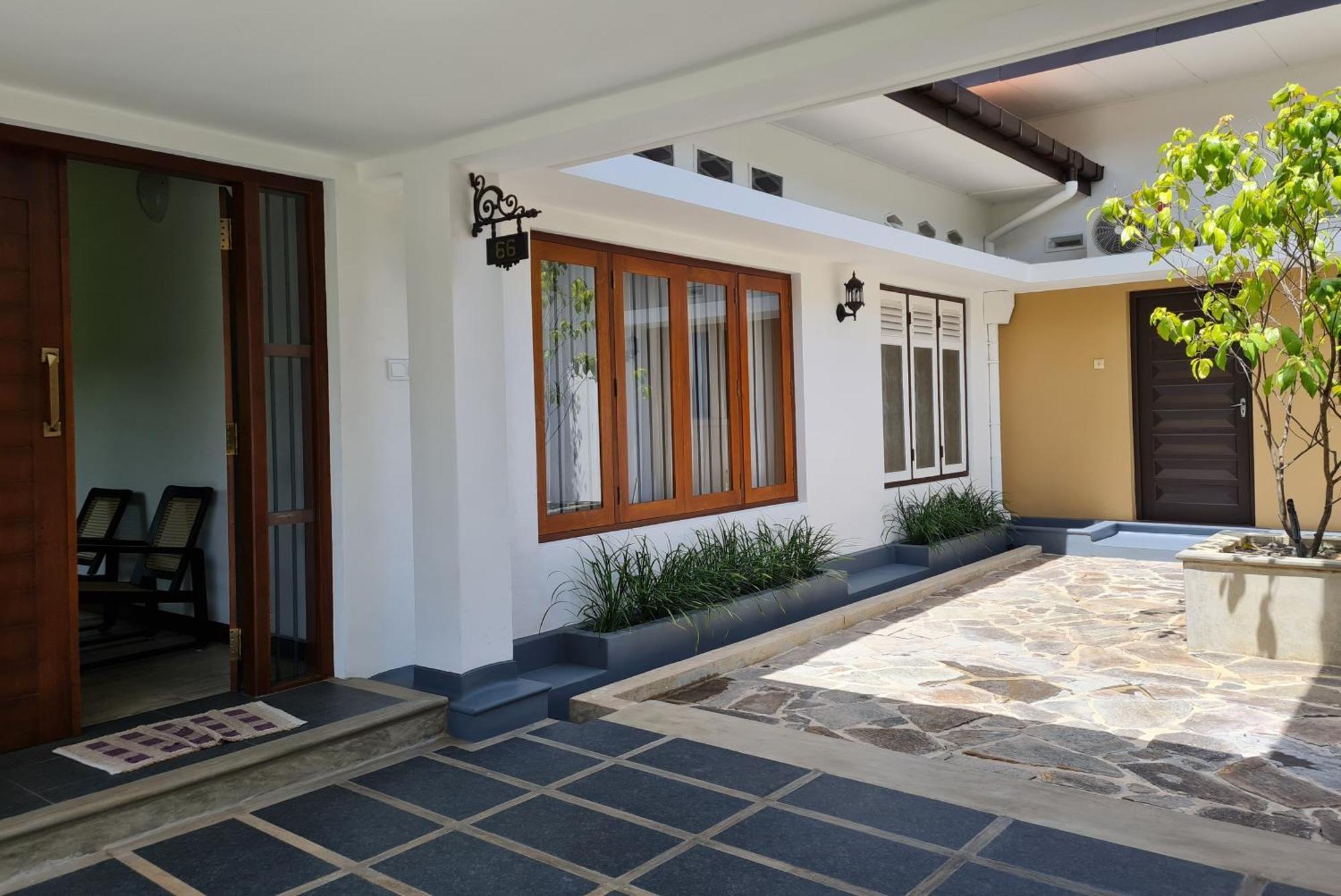 City Oasis 66 Negombo Exterior photo
